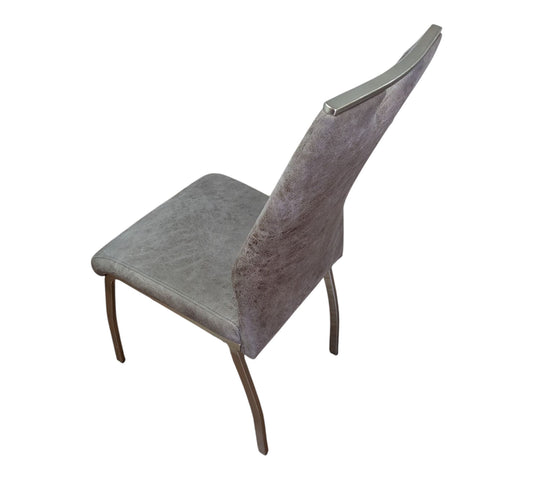 2 Stühle und ein Bänkli. Art.-Nr. 442