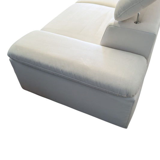 Ecksofa in Beige mit verstellbaren Kopfstützen Art.-Nr. 393