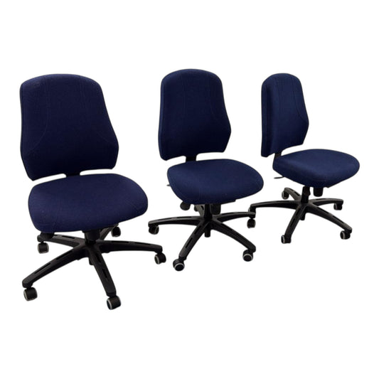 Bürostühle in Blau-Schwarz. Art.-Nr. 479
