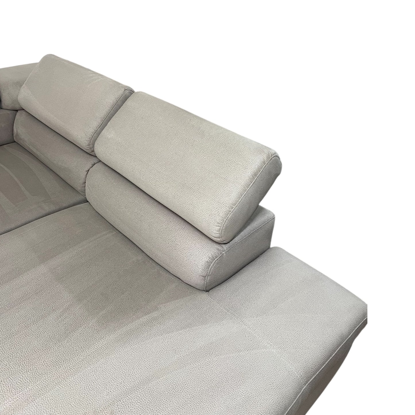 Hochwertiges beiges Ecksofa aus Alcantara von Pfister. Art.-Nr. 529