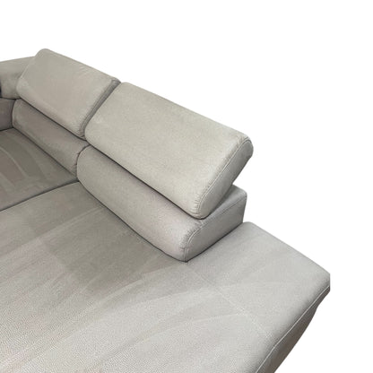 Hochwertiges beiges Ecksofa aus Alcantara von Pfister. Art.-Nr. 529