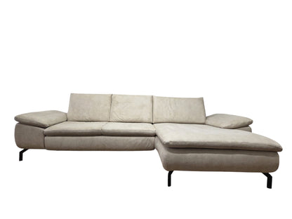 Hochwertiges Ecksofa in Beige von Dieter Knoll. Art.-Nr. 041