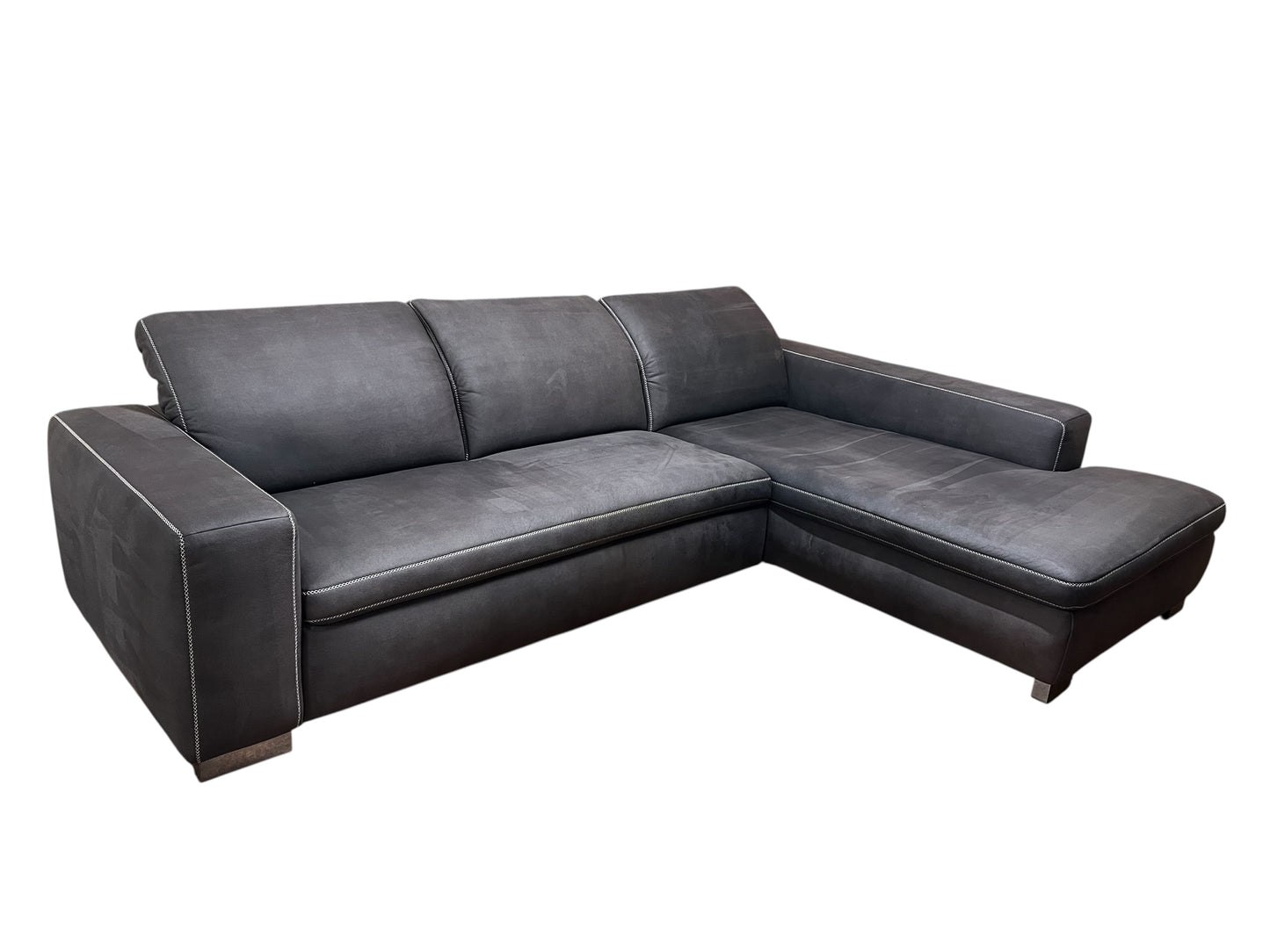 Hochwertiges Ecksofa aus Alcantara mit verstellbaren Kopfstützen Art.-Nr. 586