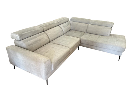 Ecksofa mit verstellbarer Kopfstütze & Stauraum Art.-Nr. 590