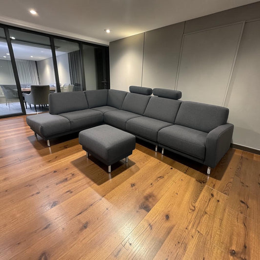 Ecksofa von Musterring mit passendem Hocker Art.-Nr. 035
