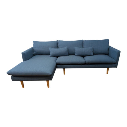 Ecksofa in Petrol mit Holzbeinen Art.-Nr. 448