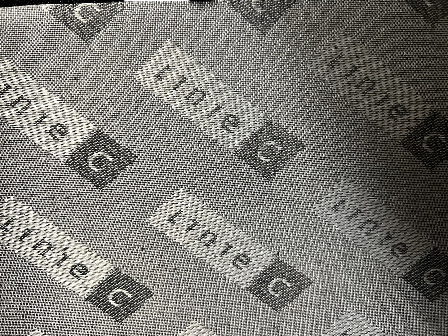 Hochwertiges Echtleder-Ecksofa in Schwarz von Linie C Art.-Nr. 593