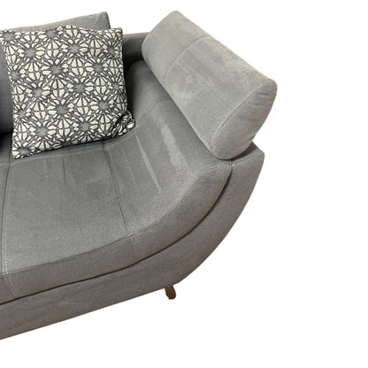 Ecksofa mit verstellbaren Armlehnen. Art.-Nr. 550