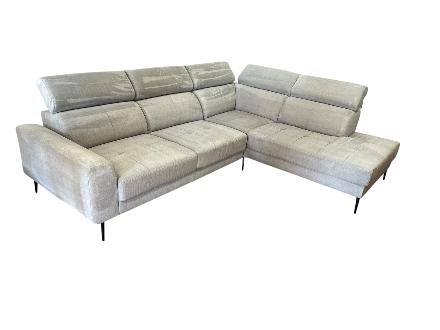 Ecksofa mit verstellbarer Kopfstütze & Stauraum Art.-Nr. 590