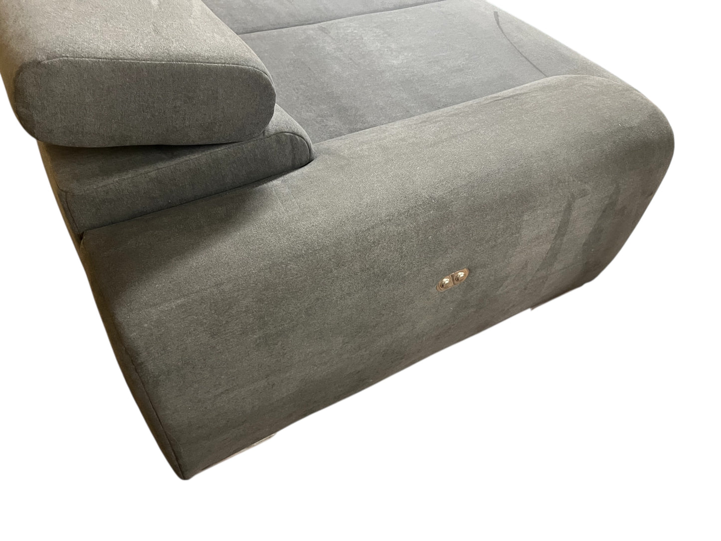 Grosses Ecksofa mit elektrisch verstellbarer Sitzfläche. Art.-Nr. 576