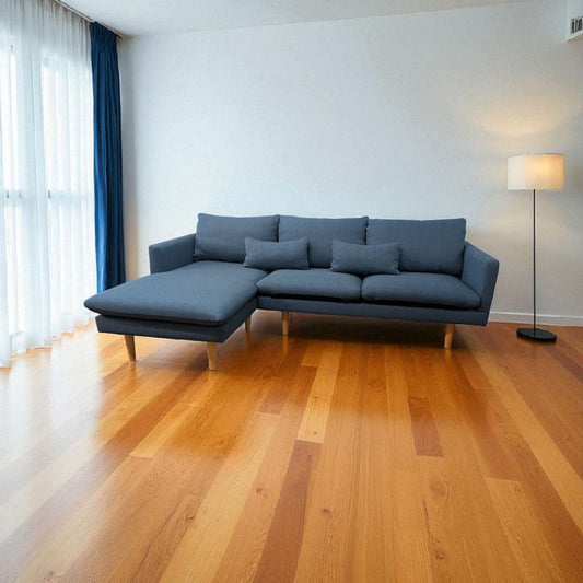 Ecksofa in Petrol mit Holzbeinen Art.-Nr. 448