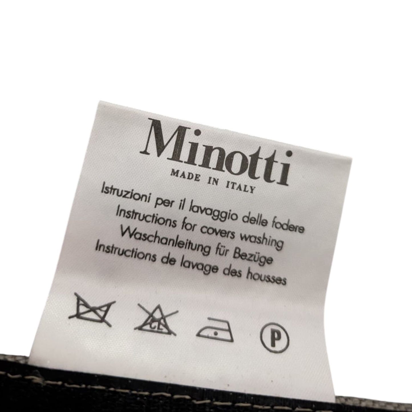 Hochwertiges graues Ecksofa von Minotti Art.-Nr. 532