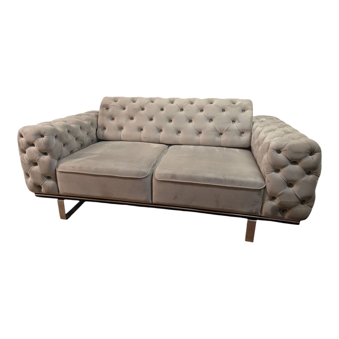 Sofa in Beige (Chesterfield-Design) aus Samt Art.-Nr. 446