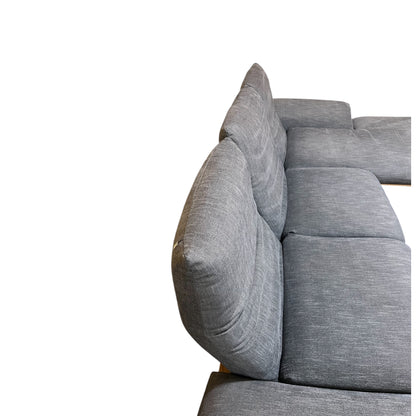 Designer-Ecksofa von Dieter Knoll mit passendem Hocker Art.-Nr. 535