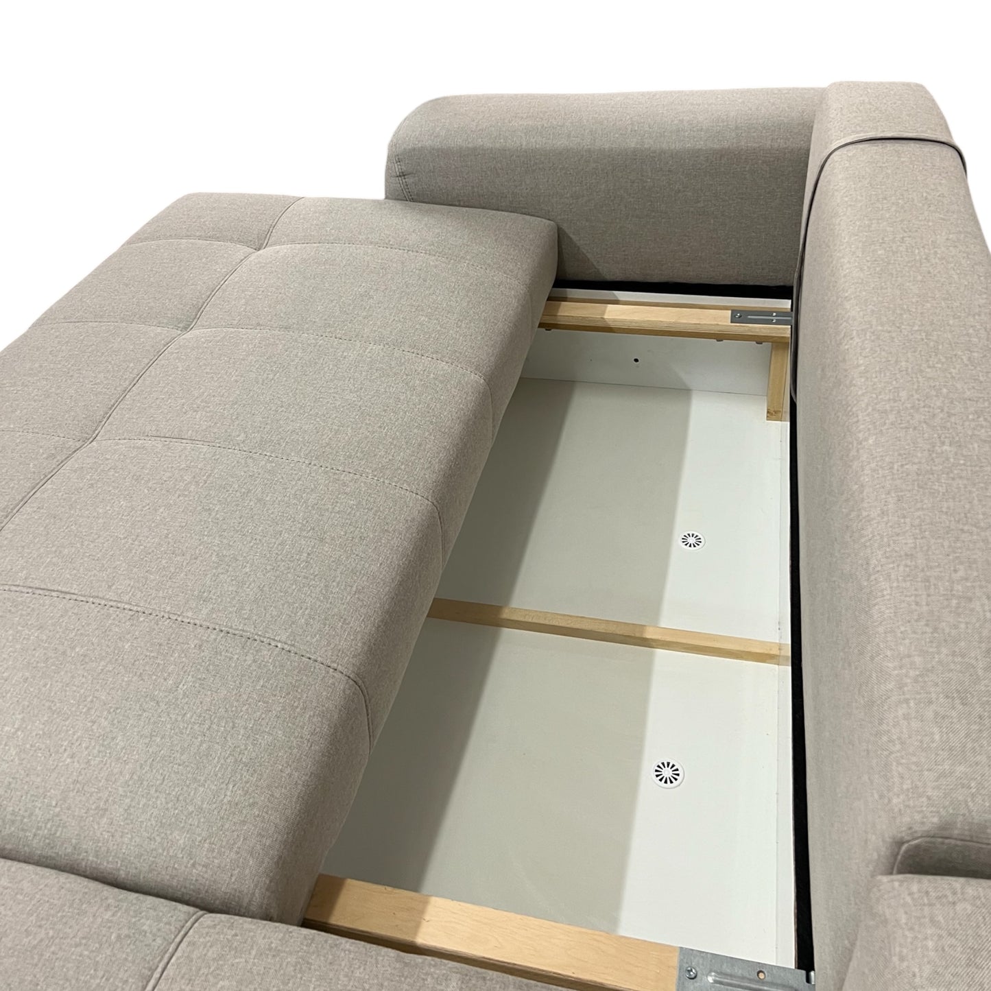 Das Sofa verfügt über Stauraum und eine Bettfunktion Art.-Nr. 522