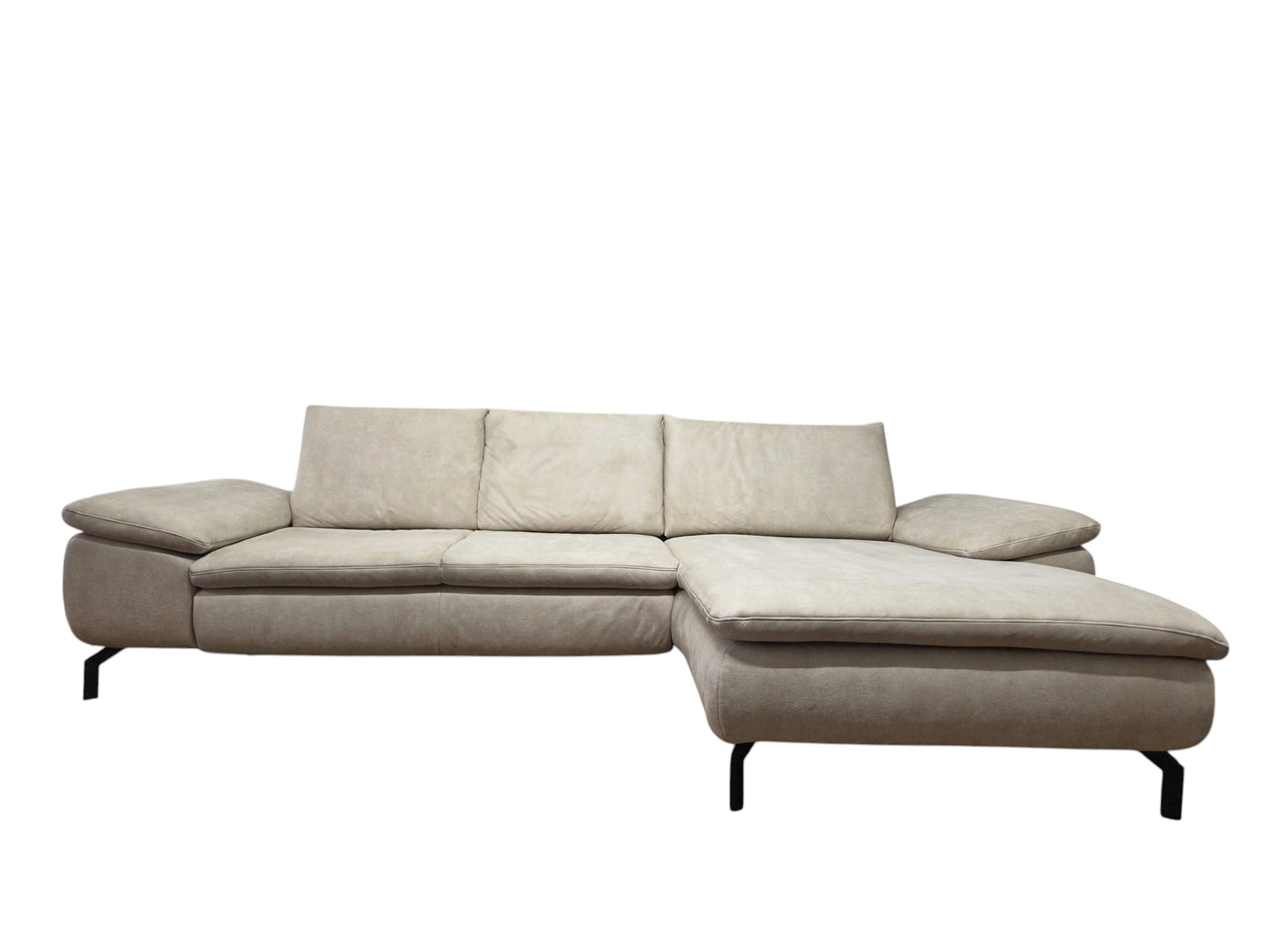 Hochwertiges Ecksofa in Beige von Dieter Knoll. Art.-Nr. 041