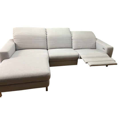 Ecksofa von Pfister mit elektrischer ausziehbarer Funktion. Art.-Nr. 450