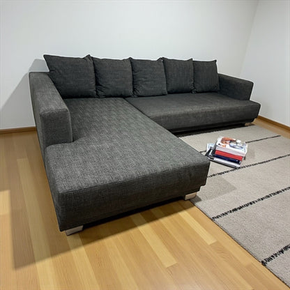 Dunkelgraues Ecksofa mit Bettfunktion und Stauraum Art.-Nr 484