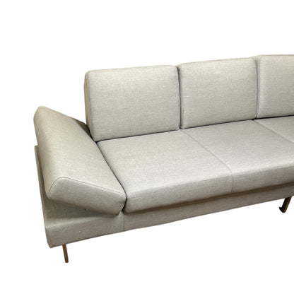 Graues Ecksofa mit verstellbaren Armlehnen. Art.-Nr. 549