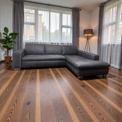 Hochwertiges Ecksofa aus Alcantara mit verstellbaren Kopfstützen Art.-Nr. 586