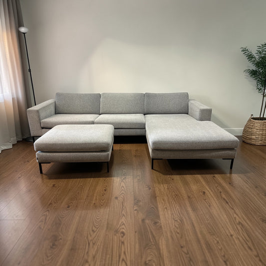 Ecksofa von Sits mit passendem Hocker Art.-Nr. 013