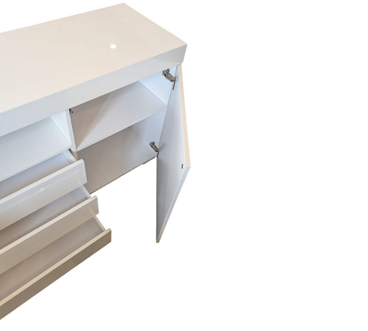 Weisses Hochglanz-Sideboard. Art.-Nr. 435