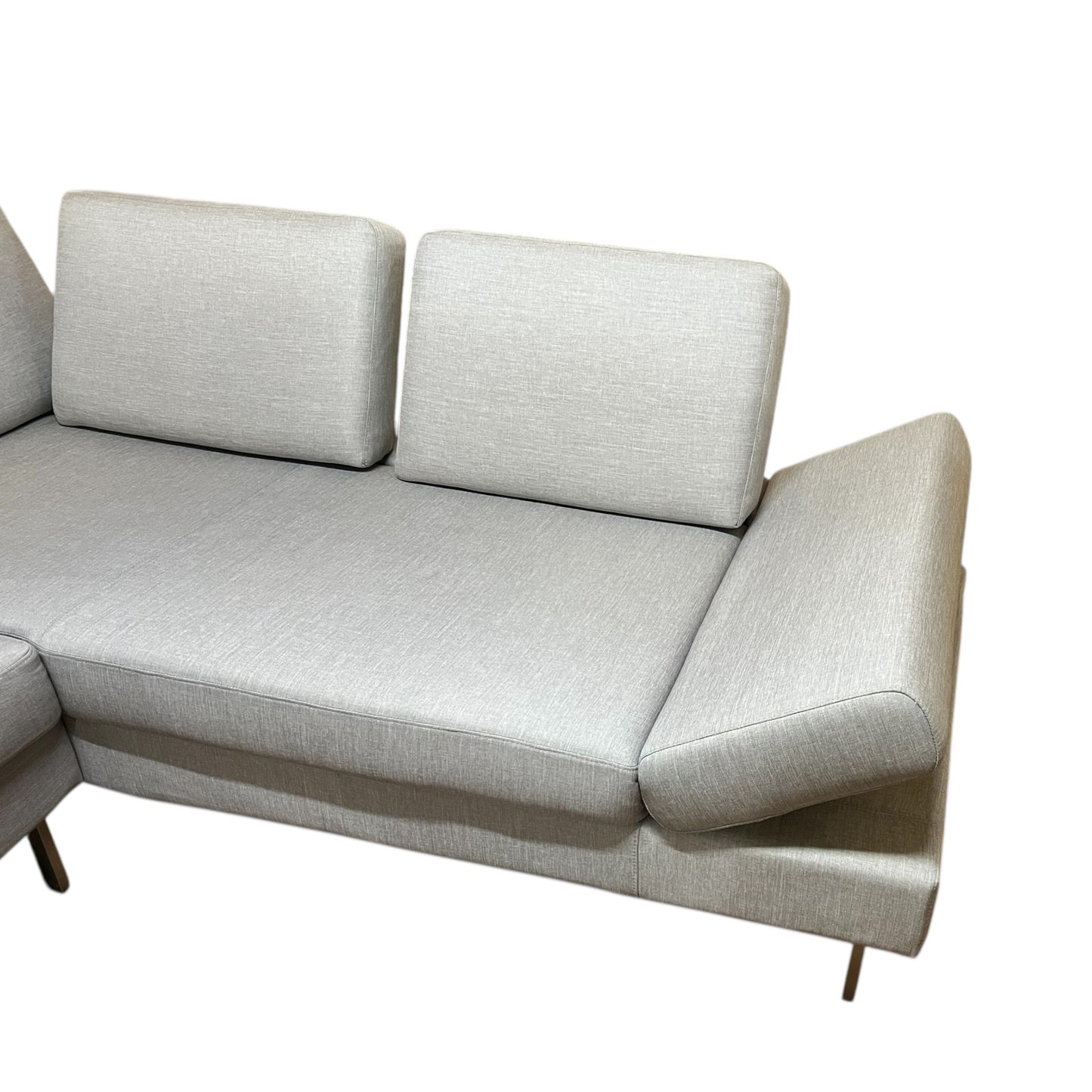Graues Ecksofa mit verstellbaren Armlehnen. Art.-Nr. 549
