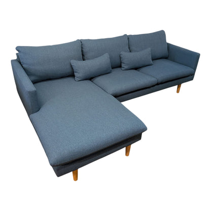 Ecksofa in Petrol mit Holzbeinen Art.-Nr. 448