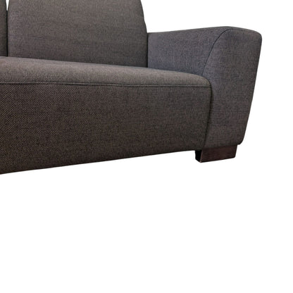 Hochwertiges Ecksofa in Dunkelbraun mit Holzbeinen. Art.-Nr. 391